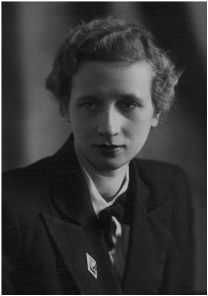 Иллюстрация к книге — Мужчина и женщина. Тело, мода, культура. СССР - оттепель [i_040.jpg]