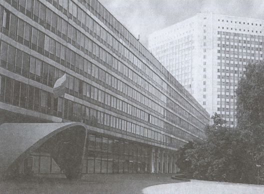 Иллюстрация к книге — Главная профессия — разведка [i_010.jpg]