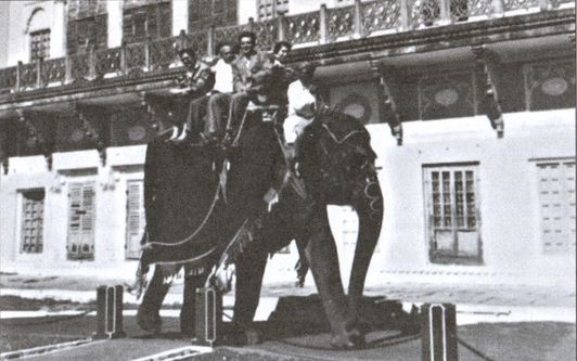 Иллюстрация к книге — Главная профессия — разведка [i_014.jpg]