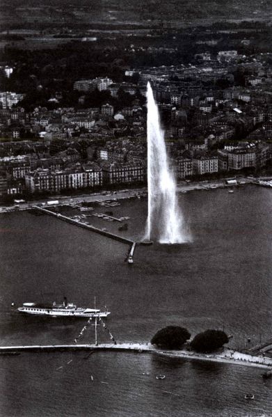 Иллюстрация к книге — Разведка - это пожизненно [i_008.jpg]