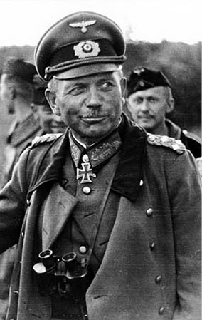 Иллюстрация к книге — Жуков. Мастер побед или кровавый палач? [i_006.jpg]