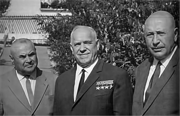 Иллюстрация к книге — Жуков. Мастер побед или кровавый палач? [i_020.jpg]