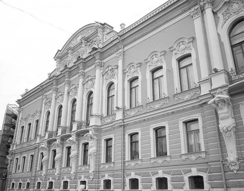 Иллюстрация к книге — Рублевка, скрытая от посторонних глаз. История старинной дороги. 33 истории о великих жителях Рублевки, или Тридцать три богатыря [i_021.jpg]