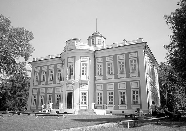 Иллюстрация к книге — Рублевка, скрытая от посторонних глаз. История старинной дороги. 33 истории о великих жителях Рублевки, или Тридцать три богатыря [i_078.jpg]