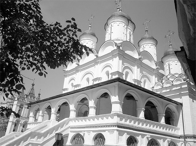 Иллюстрация к книге — Рублевка, скрытая от посторонних глаз. История старинной дороги. 33 истории о великих жителях Рублевки, или Тридцать три богатыря [i_080.jpg]