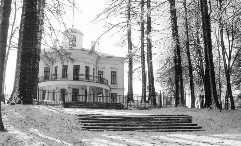 Иллюстрация к книге — Рублевка, скрытая от посторонних глаз. История старинной дороги. 33 истории о великих жителях Рублевки, или Тридцать три богатыря [i_095.jpg]