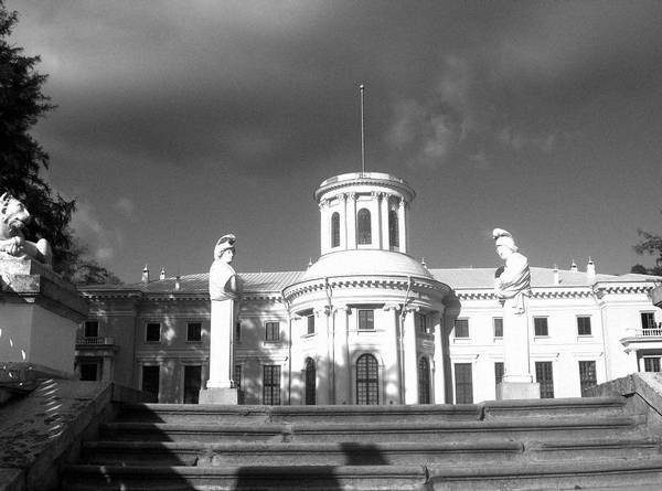 Иллюстрация к книге — Рублевка и ее обитатели. Романтическое повествование [i_068.jpg]