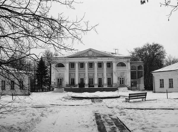 Иллюстрация к книге — Рублевка и ее обитатели. Романтическое повествование [i_083.jpg]