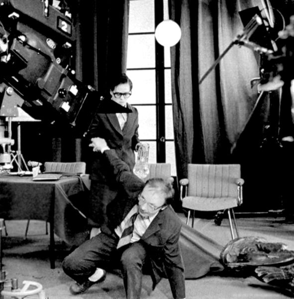 Иллюстрация к книге — Эльдар Рязанов. Ирония судьбы, или… [block_001240_page_119_image_0001.jpg]