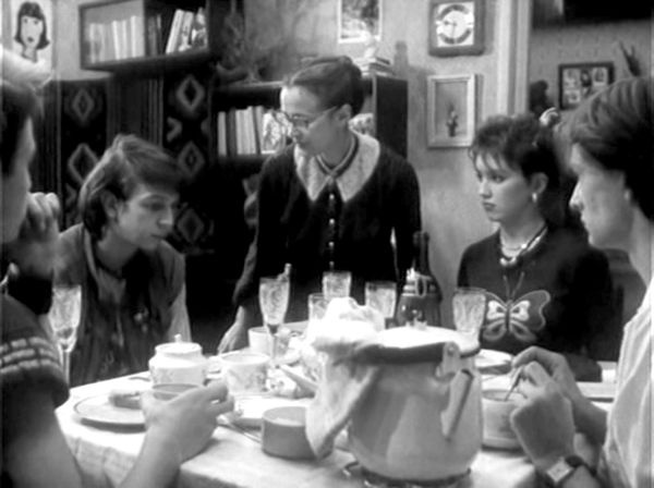 Иллюстрация к книге — Эльдар Рязанов. Ирония судьбы, или… [block_001240_page_191_image_0001.jpg]