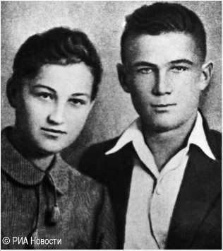 Иллюстрация к книге — Великие герои Великой войны. Хроника народного подвига. 1941-1942 [i_024.jpg]