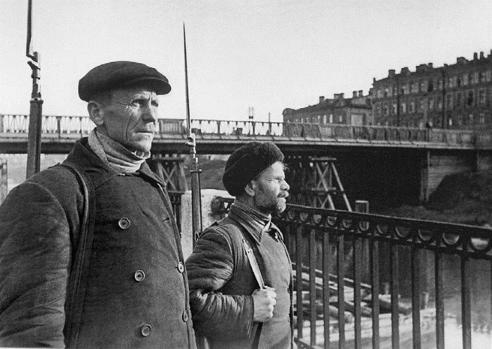 Иллюстрация к книге — Блокада Ленинграда. Полная хроника - 900 дней и ночей [i_007.jpg]