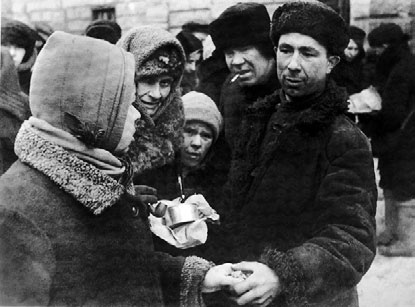 Иллюстрация к книге — Блокада Ленинграда. Полная хроника - 900 дней и ночей [i_056.jpg]