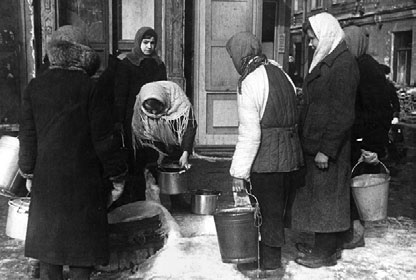 Иллюстрация к книге — Блокада Ленинграда. Полная хроника - 900 дней и ночей [i_063.jpg]