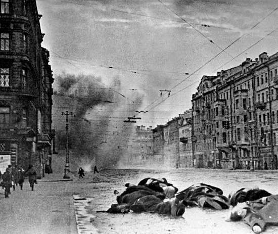 Иллюстрация к книге — Блокада Ленинграда. Полная хроника - 900 дней и ночей [i_068.jpg]