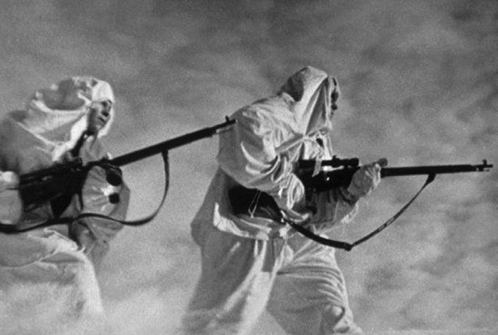 Иллюстрация к книге — Блокада Ленинграда. Полная хроника - 900 дней и ночей [i_103.jpg]