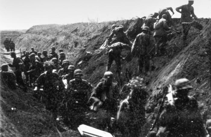 Иллюстрация к книге — Курская битва. Полная хроника - 50 дней и ночей [_043.jpg]