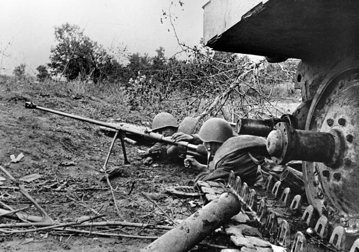 Иллюстрация к книге — Курская битва. Полная хроника - 50 дней и ночей [_26.jpg]