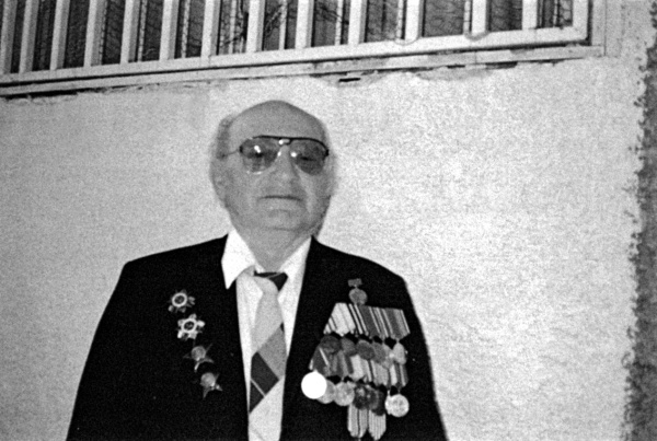 Иллюстрация к книге — На войне как на войне. &quot;Я помню&quot; [i_004.jpg]