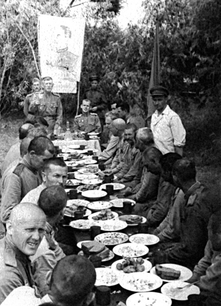 Иллюстрация к книге — На войне как на войне. &quot;Я помню&quot; [i_022.jpg]