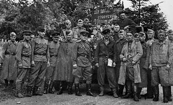 Иллюстрация к книге — На войне как на войне. &quot;Я помню&quot; [i_029.jpg]