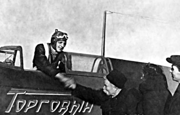 Иллюстрация к книге — Мы дрались на истребителях [block_001832_page_045_image_0001.jpg]