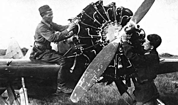 Иллюстрация к книге — Мы дрались на истребителях [block_001832_page_056_image_0001.jpg]