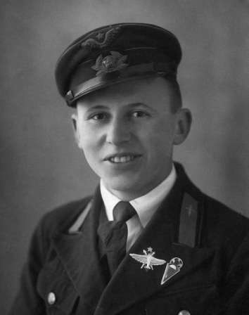 Иллюстрация к книге — Мы дрались на истребителях [block_001832_page_285_image_0001.jpg]