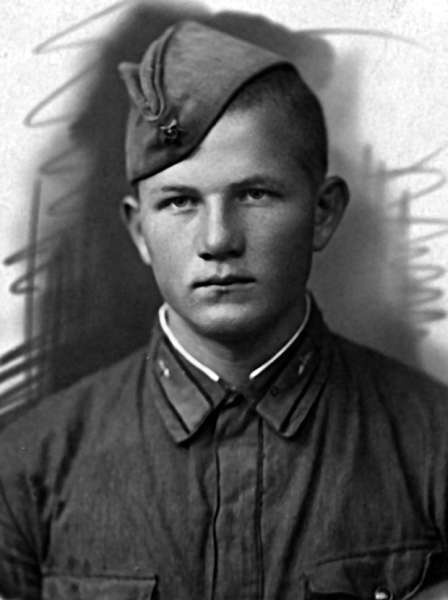 Иллюстрация к книге — Мы дрались на истребителях [block_001832_page_586_image_0001.jpg]