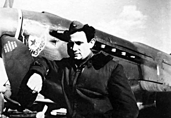 Иллюстрация к книге — Мы дрались на истребителях [block_001832_page_669_image_0001.jpg]