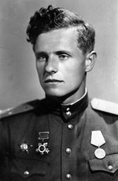 Иллюстрация к книге — Я дрался на штурмовике. Обе книги одним томом [i_008.jpg]