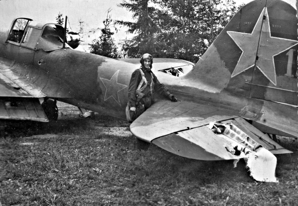 Иллюстрация к книге — Я дрался на штурмовике. Обе книги одним томом [i_028.jpg]