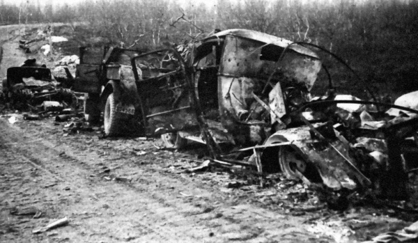 Иллюстрация к книге — Я дрался на штурмовике. Обе книги одним томом [i_078.jpg]