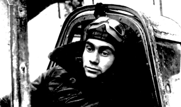 Иллюстрация к книге — Я дрался на штурмовике. Обе книги одним томом [i_098.jpg]