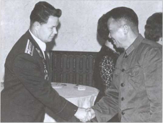 Иллюстрация к книге — Разведка &quot;под крышей&quot;. Из истории спецслужбы [image22.jpg]