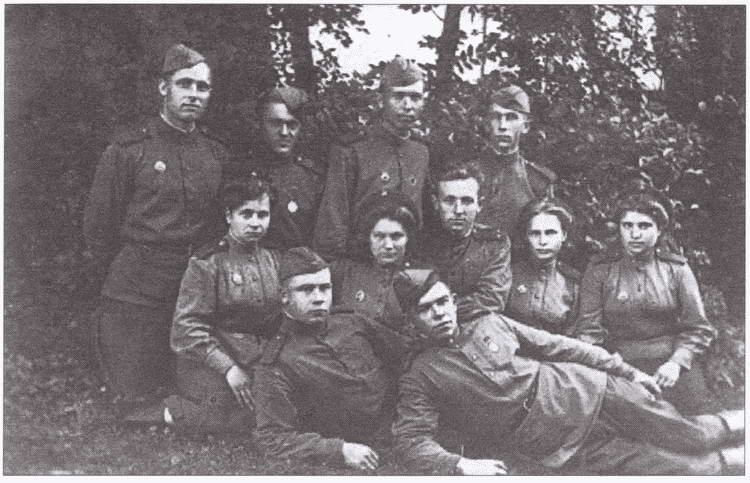 Иллюстрация к книге — Погоня за "ястребиным глазом". Судьба генерала Мажорова [i_004.jpg]