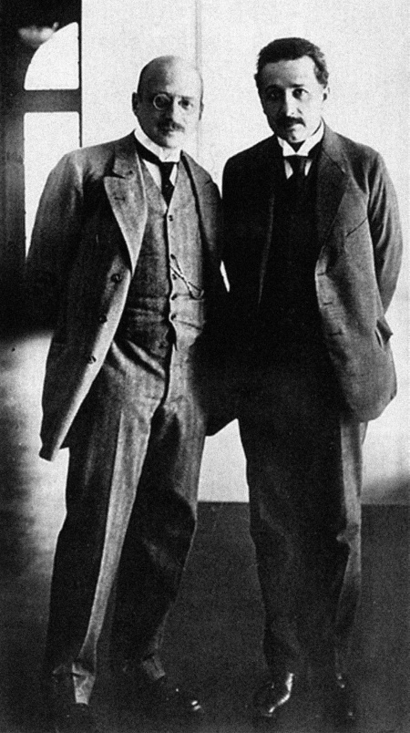 Иллюстрация к книге — Эйнштейн. Его жизнь и его Вселенная [i_047.jpg]