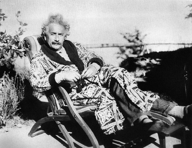 Иллюстрация к книге — Эйнштейн. Его жизнь и его Вселенная [i_061.jpg]