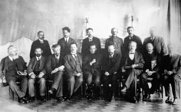 Иллюстрация к книге — Легендарный Корнилов. &quot;Не человек, а стихия&quot; [i_029.jpg]