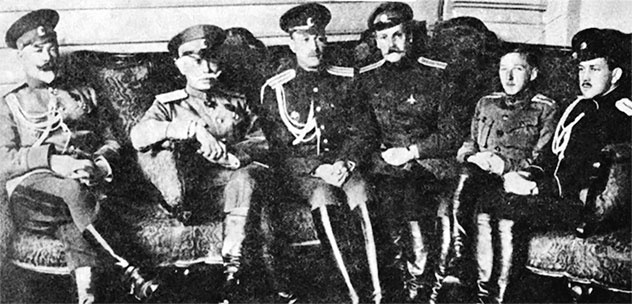 Иллюстрация к книге — Легендарный Корнилов. &quot;Не человек, а стихия&quot; [i_076.jpg]