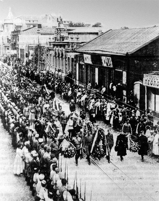 Иллюстрация к книге — Легендарный Корнилов. &quot;Не человек, а стихия&quot; [i_085.jpg]