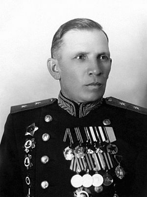 Иллюстрация к книге — 1941. Победный парад Гитлера. Правда об Уманском побоище [i_015.jpg]