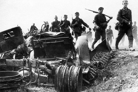 Иллюстрация к книге — 1941. Победный парад Гитлера. Правда об Уманском побоище [i_029.jpg]