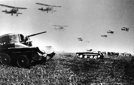 Иллюстрация к книге — 1941. Победный парад Гитлера. Правда об Уманском побоище [i_032.jpg]