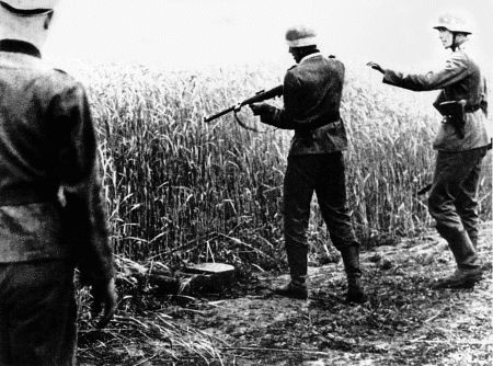 Иллюстрация к книге — 1941. Победный парад Гитлера. Правда об Уманском побоище [i_053.jpg]