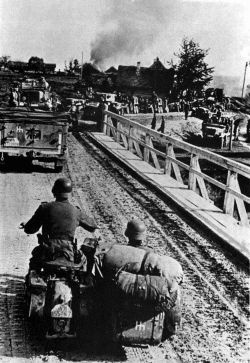 Иллюстрация к книге — Жуков против Гальдера. Схватка военных гениев [i_037.jpg]