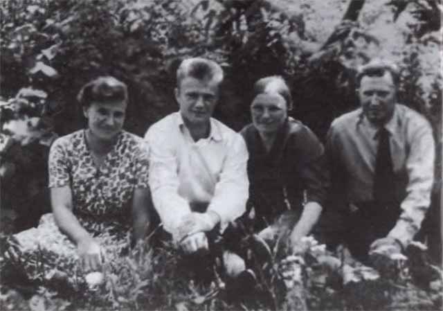 Иллюстрация к книге — Геннадий Зюганов [i_007.jpg]