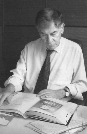 Иллюстрация к книге — Леонид Шебаршин [i_032.jpg]