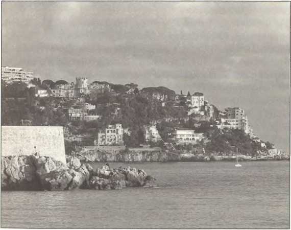 Иллюстрация к книге — Русская Ницца [i_014.jpg]