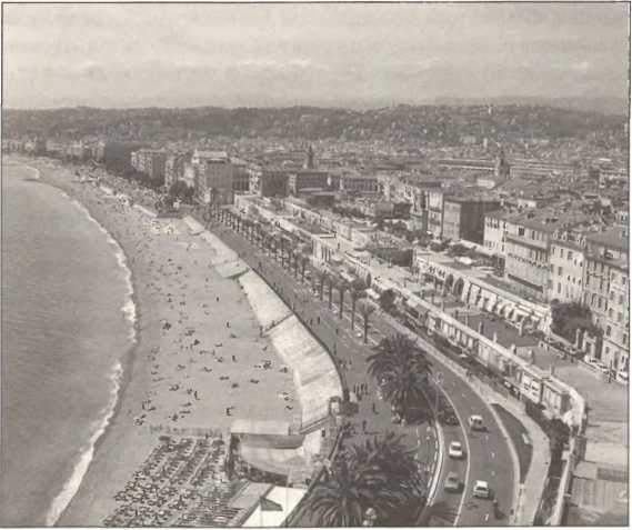 Иллюстрация к книге — Русская Ницца [i_058.jpg]